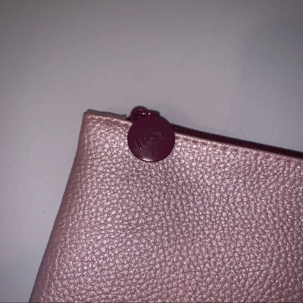 Ipsy makeup bag